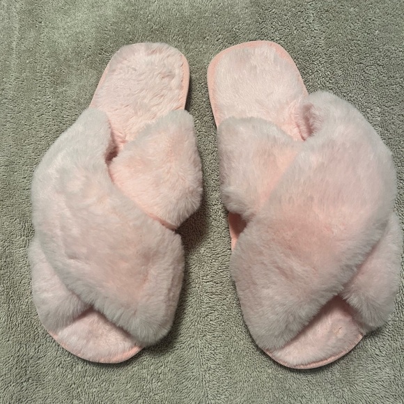 Shoes - Pink Fuzzy Women's Slippers